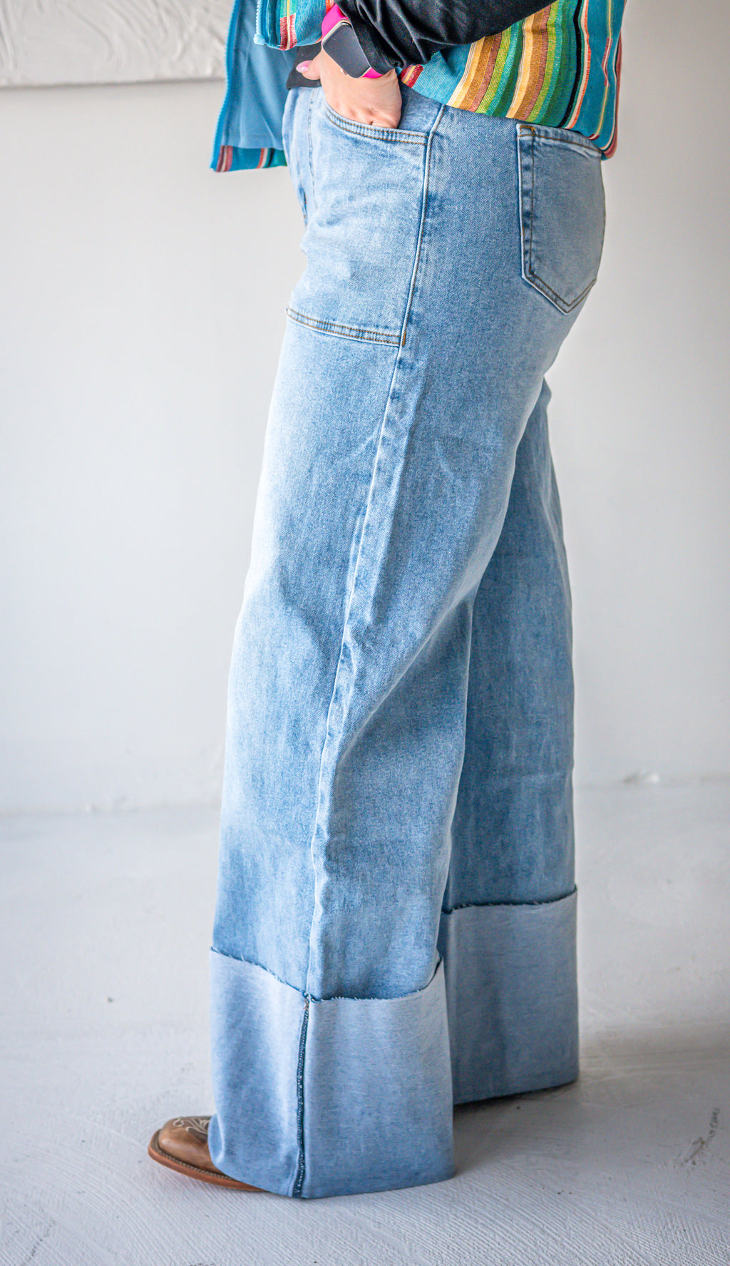 Wide Leg Light Wash High Rise Jean